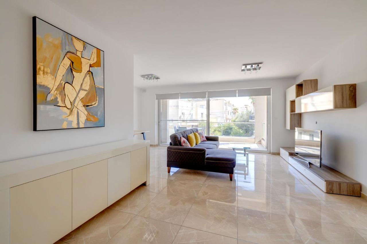 Marvellous 3Br Apartment In Central St Julians Saint Julian's Exterior photo